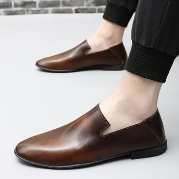 2023 Yeni erkek Hakiki Deri Tasarımcı moda ayakkabılar günlük mokasen ayakkabı El Yapımı tasarım ayakkabı Erkekler Elbise Ayakkabı Erkekler Zapatos Hombre