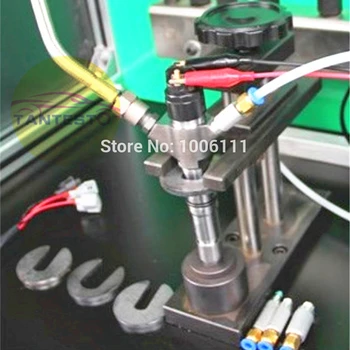 Dizel sabit basınçlı püskürtme enjektörü Kelepçe Çerçevesi, Yağ Toplayıcı ile Test Tezgahına Monte Edilmiştir
