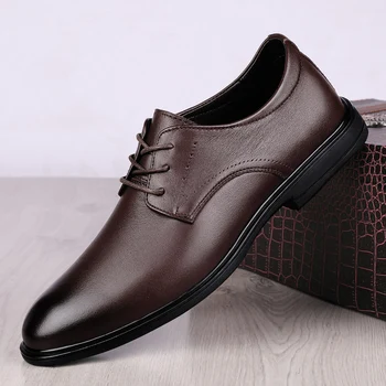 Lüks İş Oxford deri ayakkabı Erkekler Nefes Resmi Elbise Ayakkabı Erkek Ofis Düğün Flats Ayakkabı Mokasen Erkekler Ayakkabı