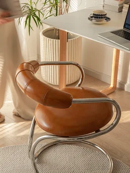 Retro yemek sandalyesi Tasarımcı yaratıcı Yılan Sandalye Ev Arkalığı kolluklu sandalye ışık Lüks Yüksek Anlamda yemek odası mobilyası