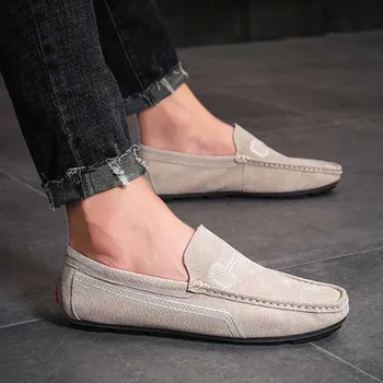 Erkek ayakkabısı Hafif Erkek Sneakers Dört Mevsim Moda Yeni Açık Aşınmaya dayanıklı Rahat yürüyüş ayakkabısı Nefes Erkek Loafer'lar
